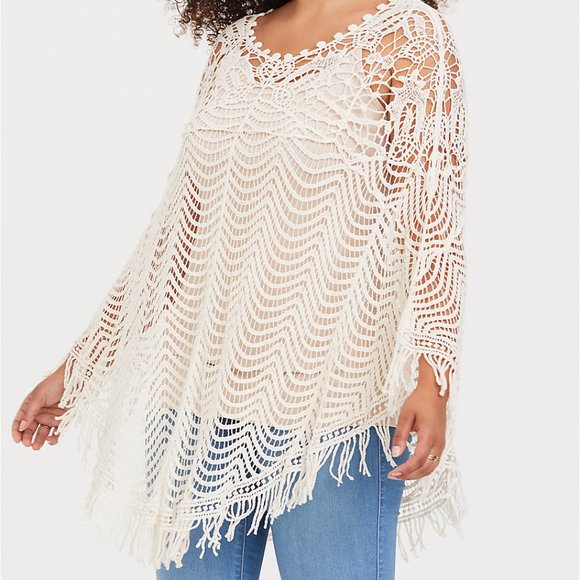 🆕Torrid Ivory Crochet Poncho NWT